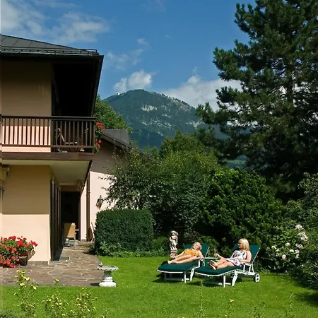 Hotel Garni Haus Arenberg 4*