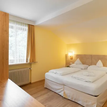 Garni Haus Arenberg Hotel 4*